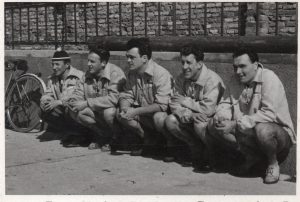1948 uz ogradu kluba A. Peloza, L. Grbac, Ante Knežević, Bruno Materljan i Mirko Milošević